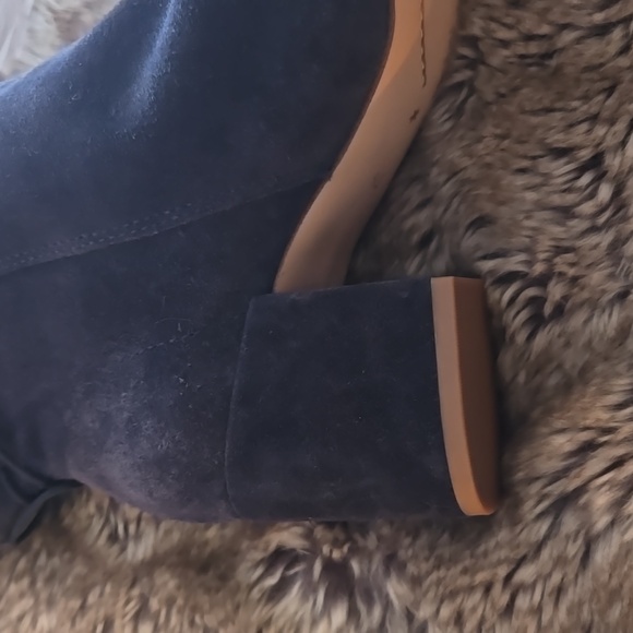 Splendid Ankle Suede Boots - Picture 5 of 6